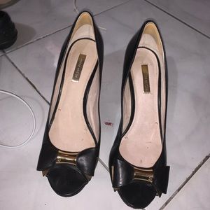 Black open toe heels . SIZE 8 IN WOMENS.